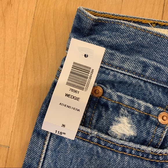 BRAND NEW W TAGS Levi Wedgie jeans - Picture 6 of 10